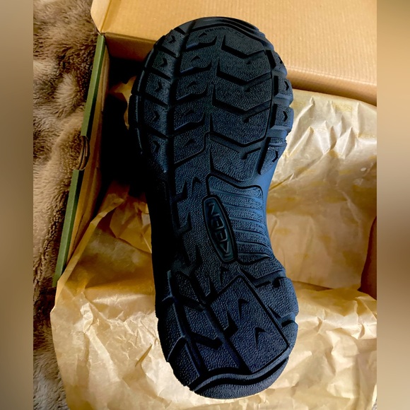 Keen Sandels - Picture 3 of 6